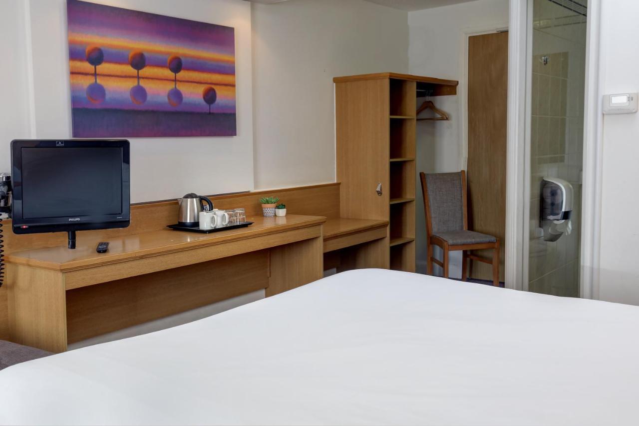 Orchid Epsom; Sure Hotel Collection By Best Western Экстерьер фото