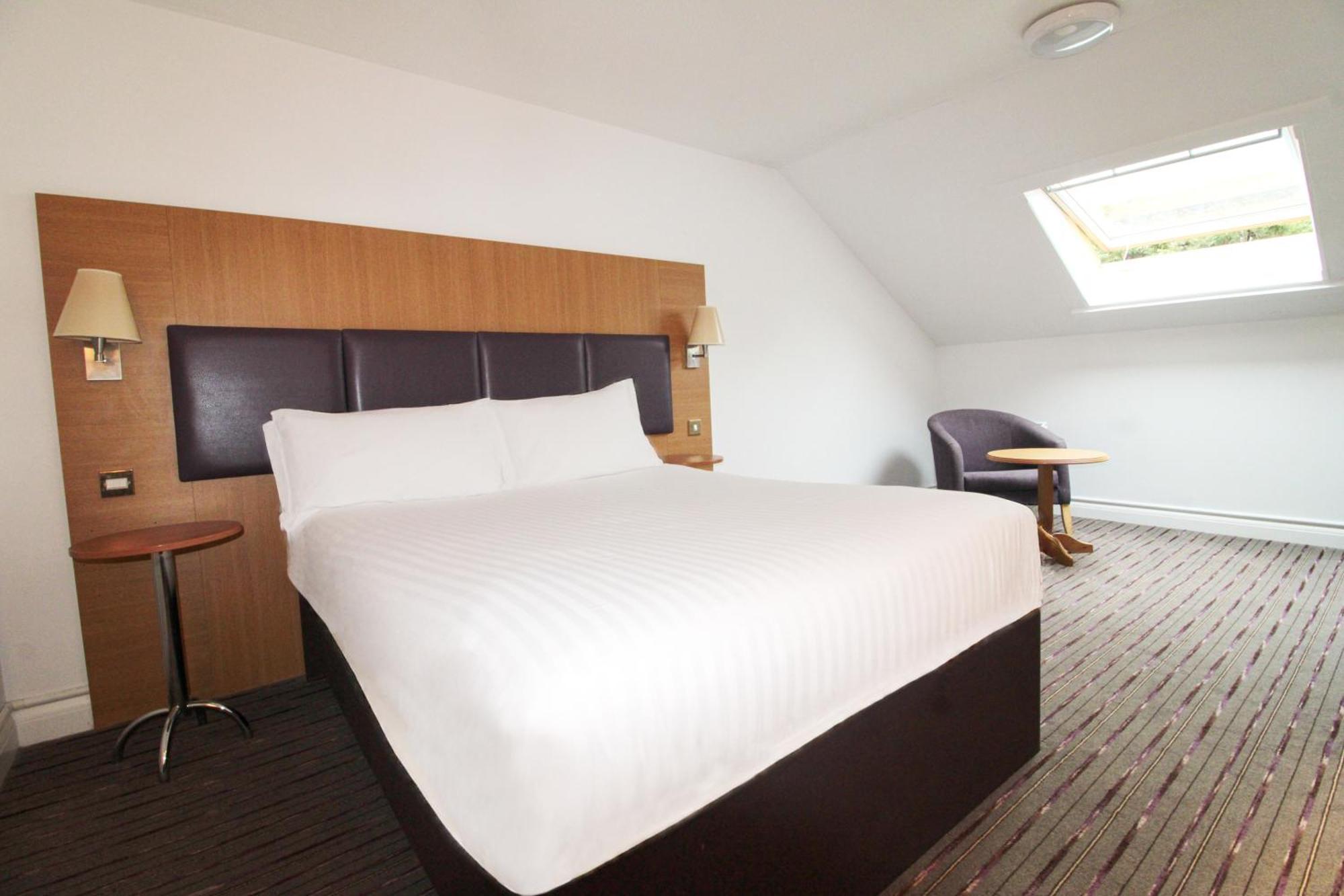 Orchid Epsom; Sure Hotel Collection By Best Western Экстерьер фото